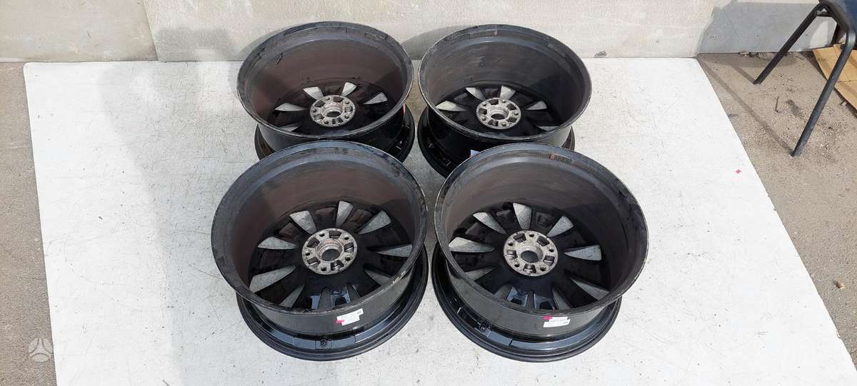 Bentley Bentayga, 36A601025S, Cen15405