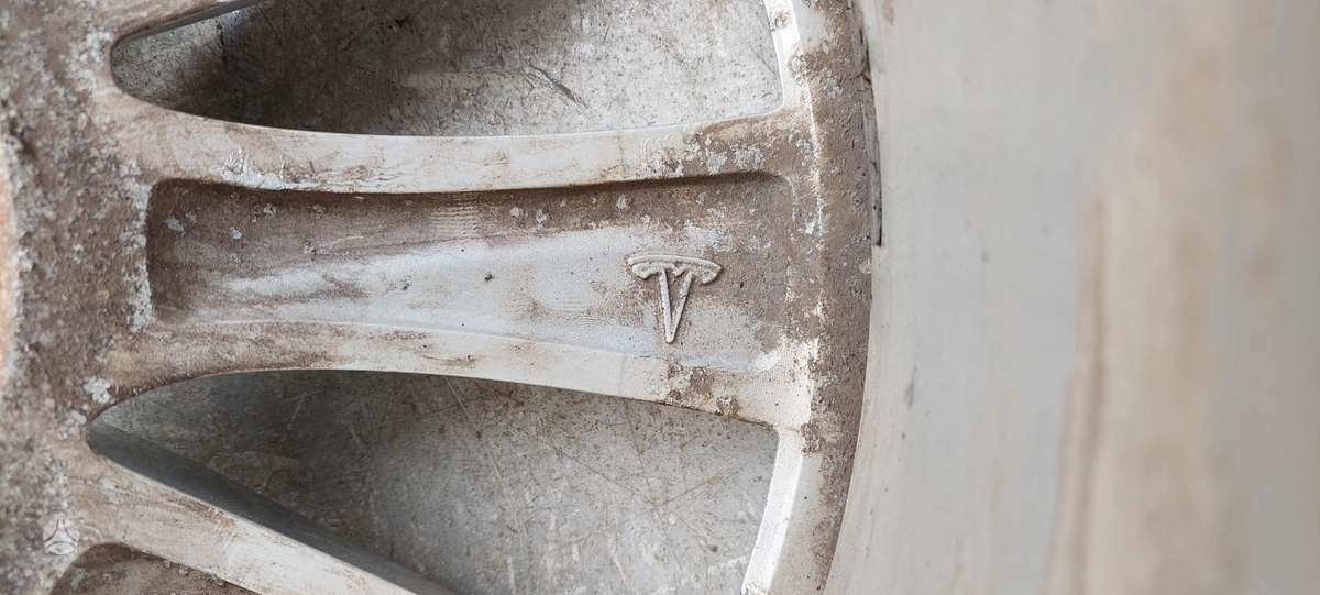 Tesla Model S, 105933700A, Cen15561