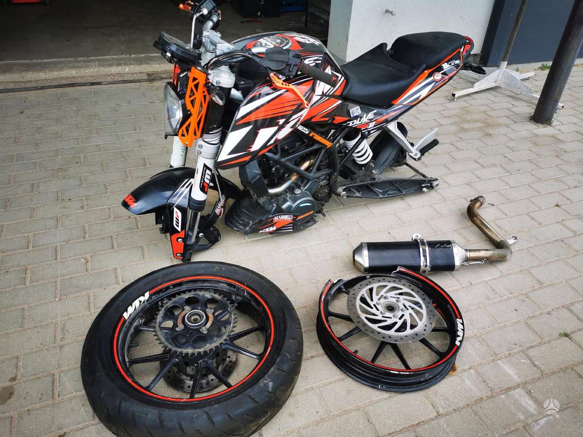 KTM Duke, street / classic