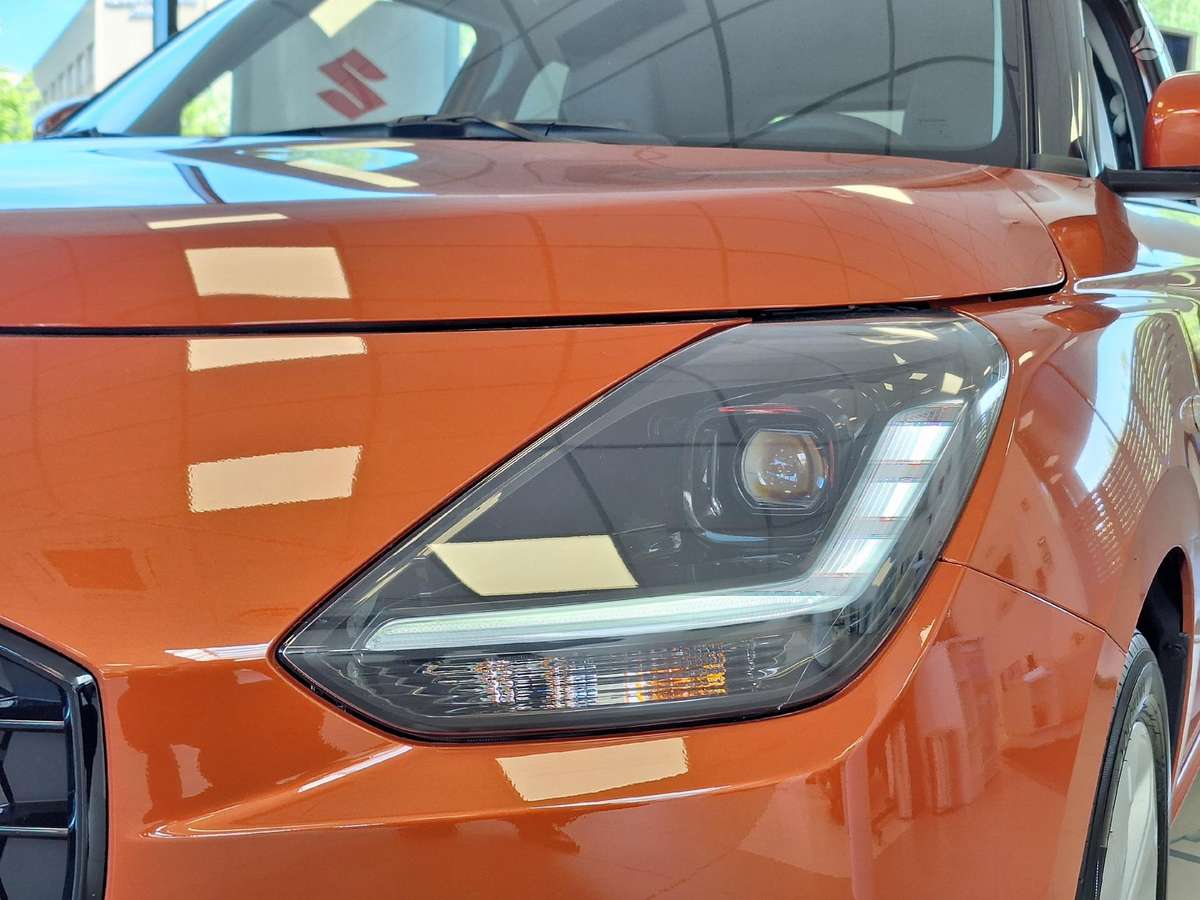 Suzuki Swift, 1.2 l., Хэтчбек
