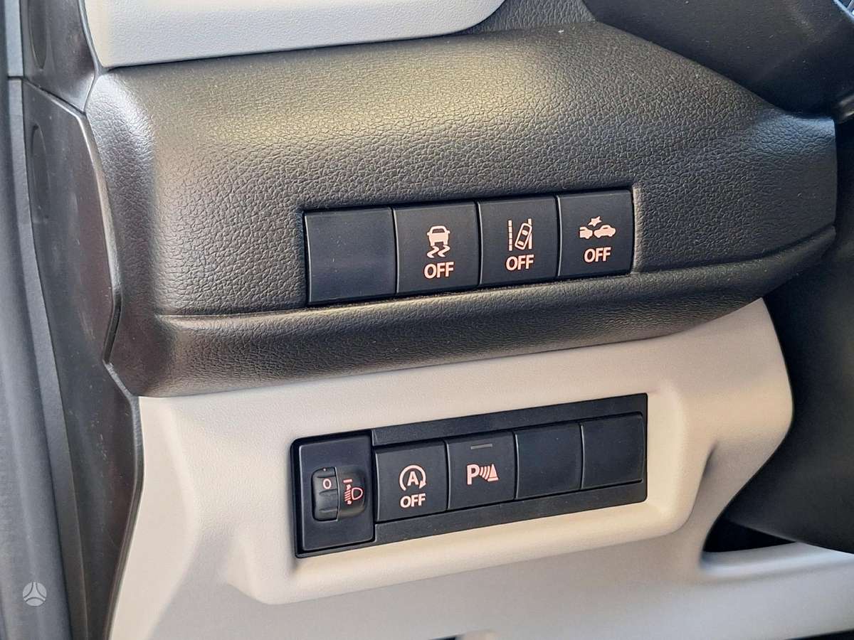 Suzuki Swift, 1.2 l., Хэтчбек