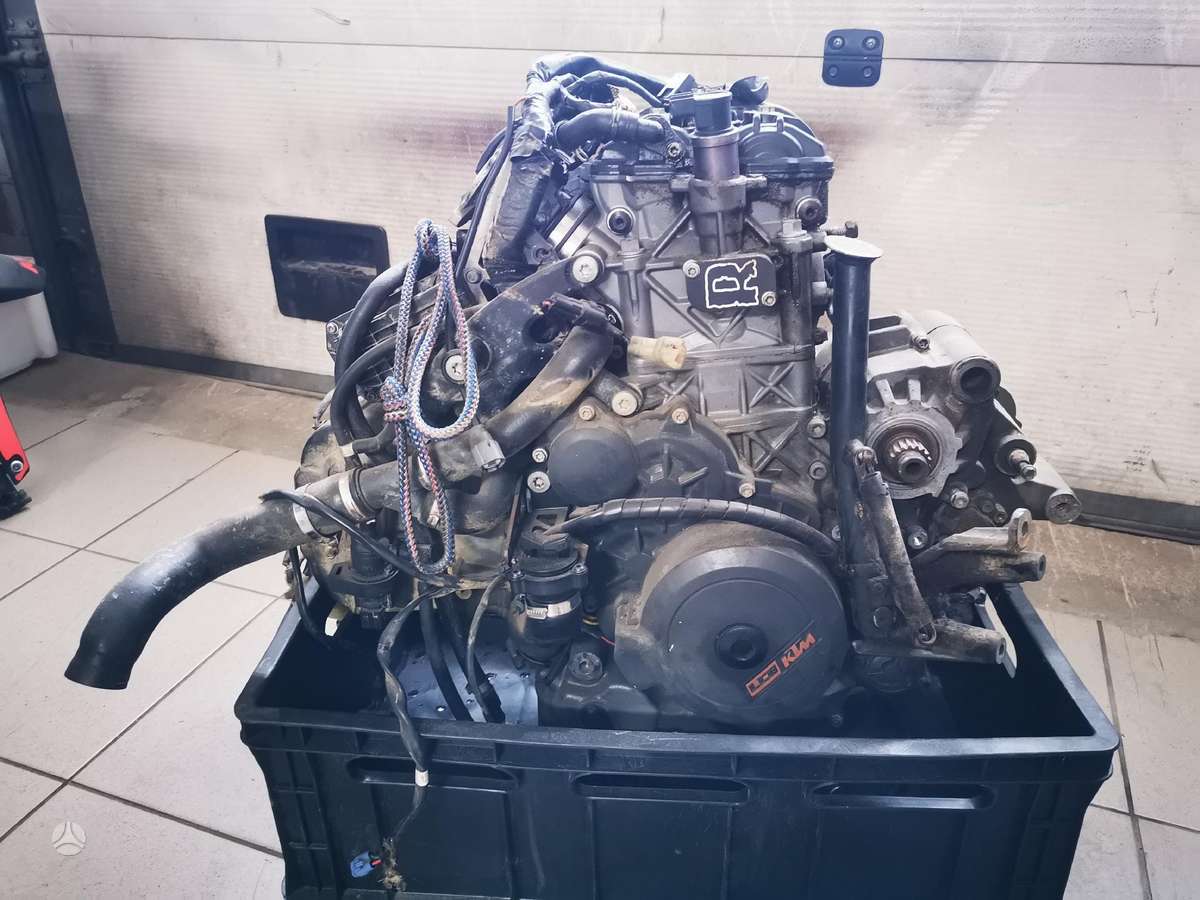 KTM Adventure, touring / sport touring