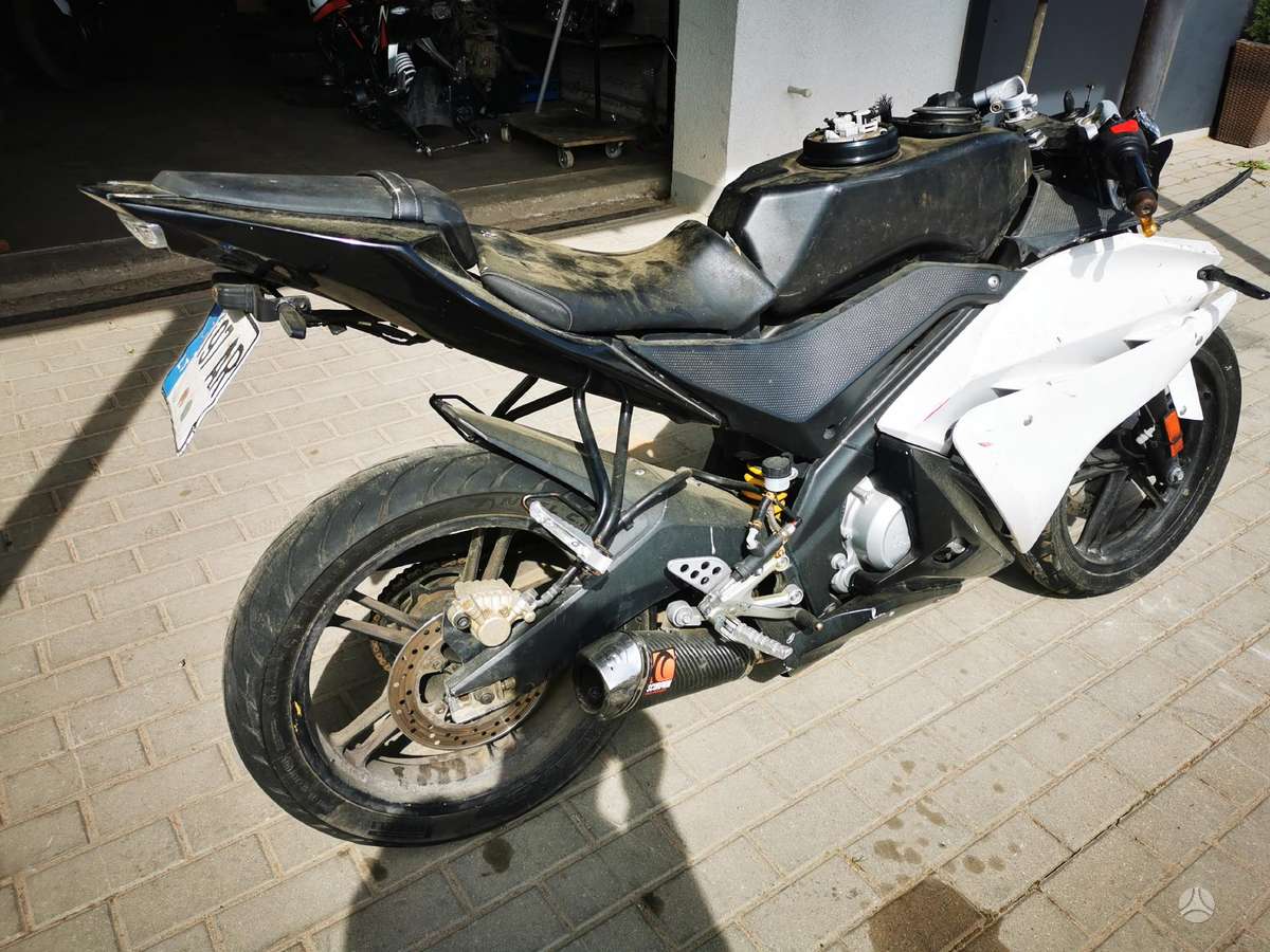 Yamaha YZF, sportiniai / superbikes