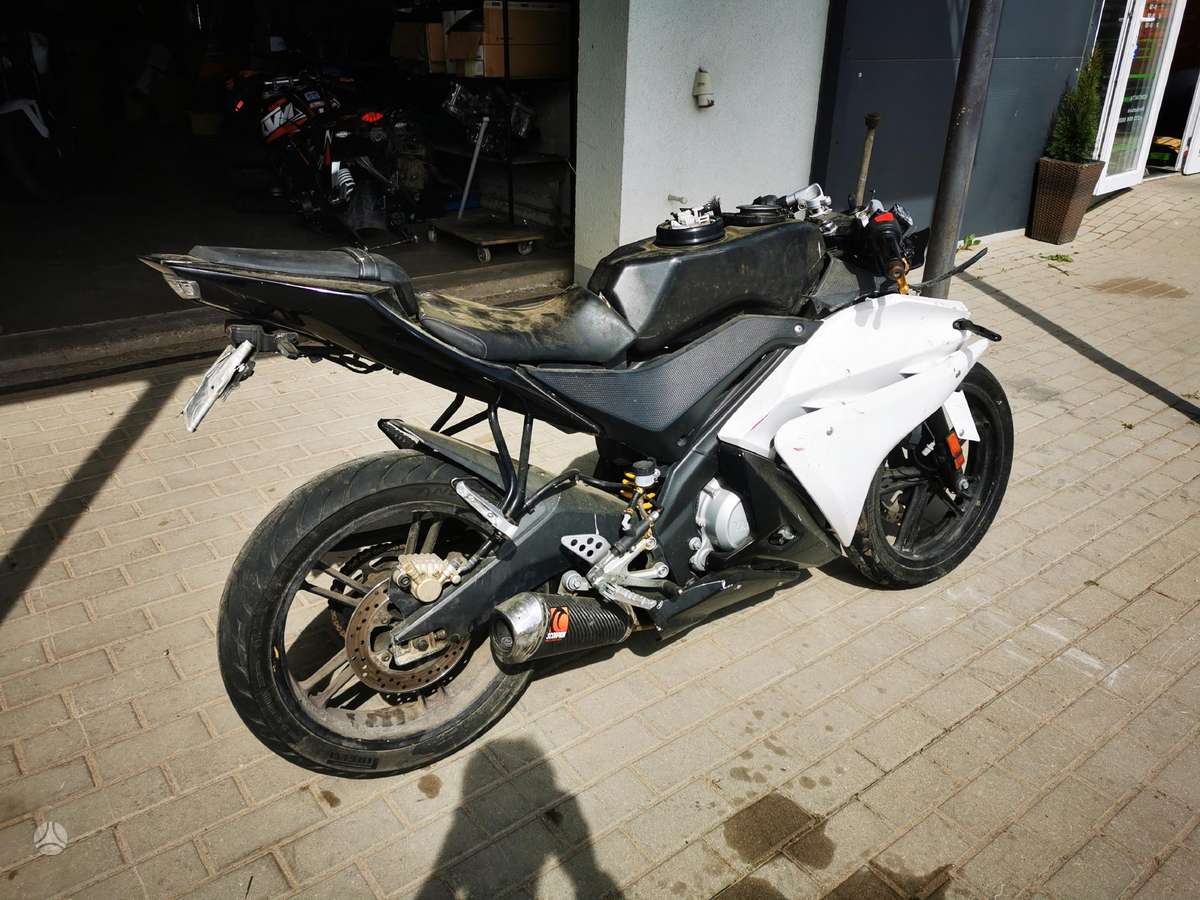 Yamaha YZF, sportiniai / superbikes