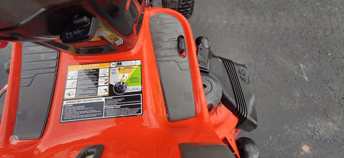 Husqvarna YTH 24K48, садовые тракторы