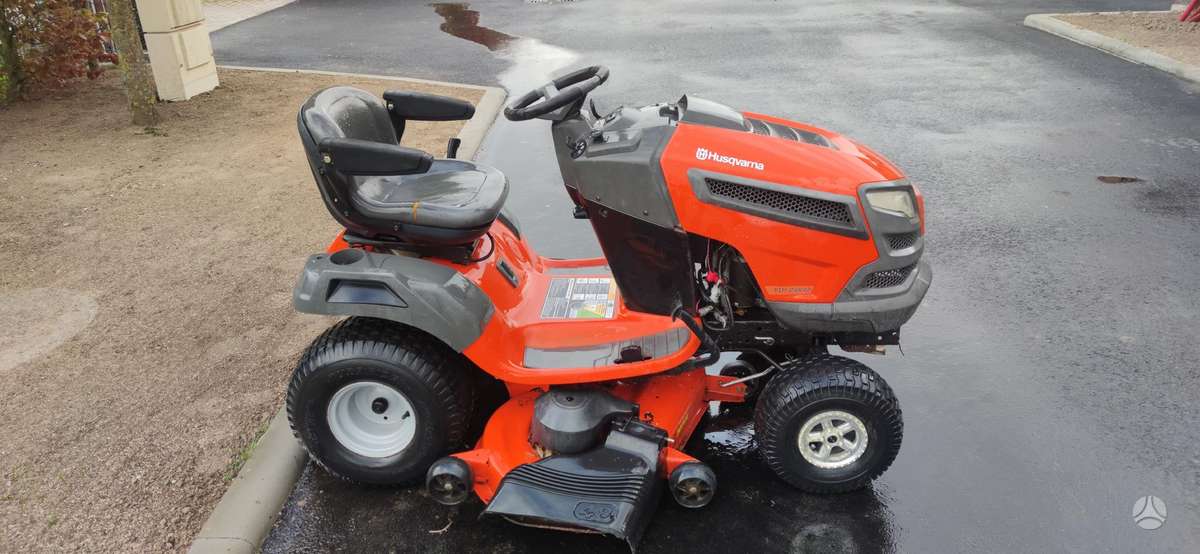 Husqvarna YTH 24K48, садовые тракторы