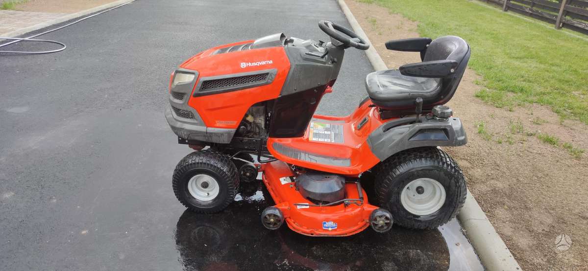 Husqvarna YTH 24K48, садовые тракторы