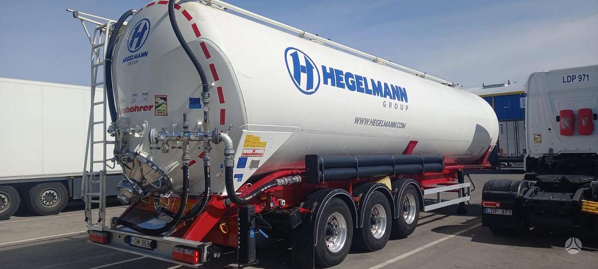 Kässbohrer KIPPSILO, tanker