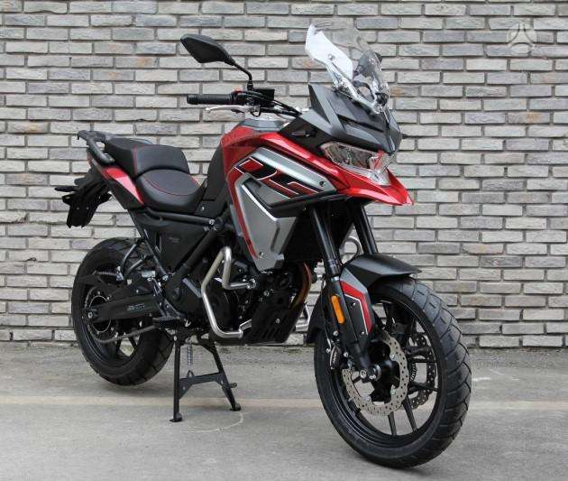 VOGE 650 DS, enduro / adventure
