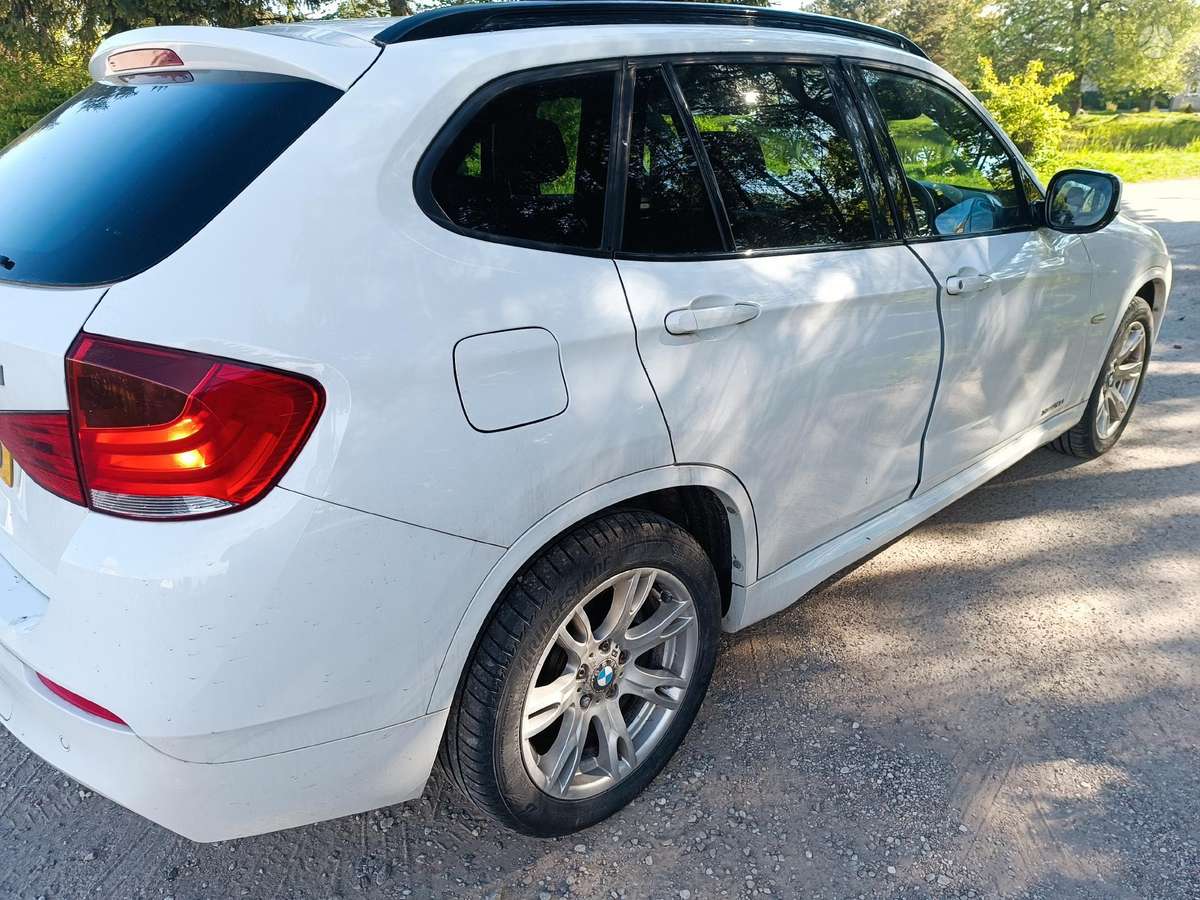 BMW X1 kėbulo dalys