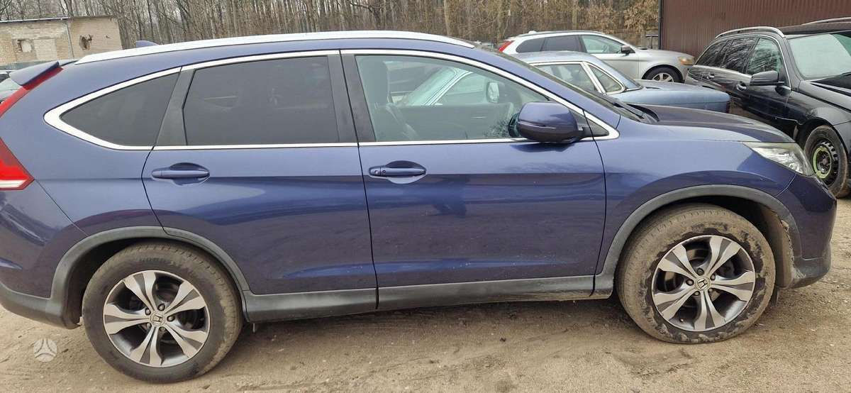 Honda CR-V dalimis