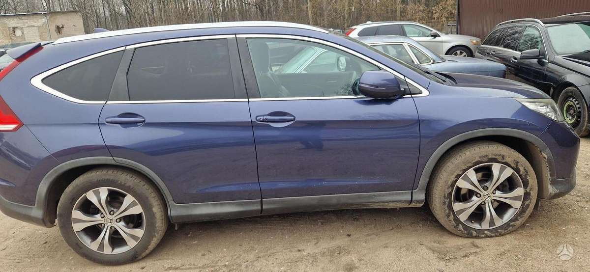 Honda CR-V for parts