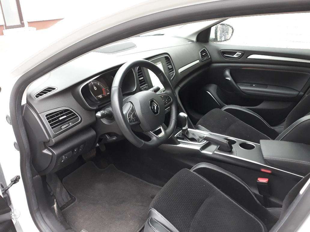 Renault Megane, sedanas