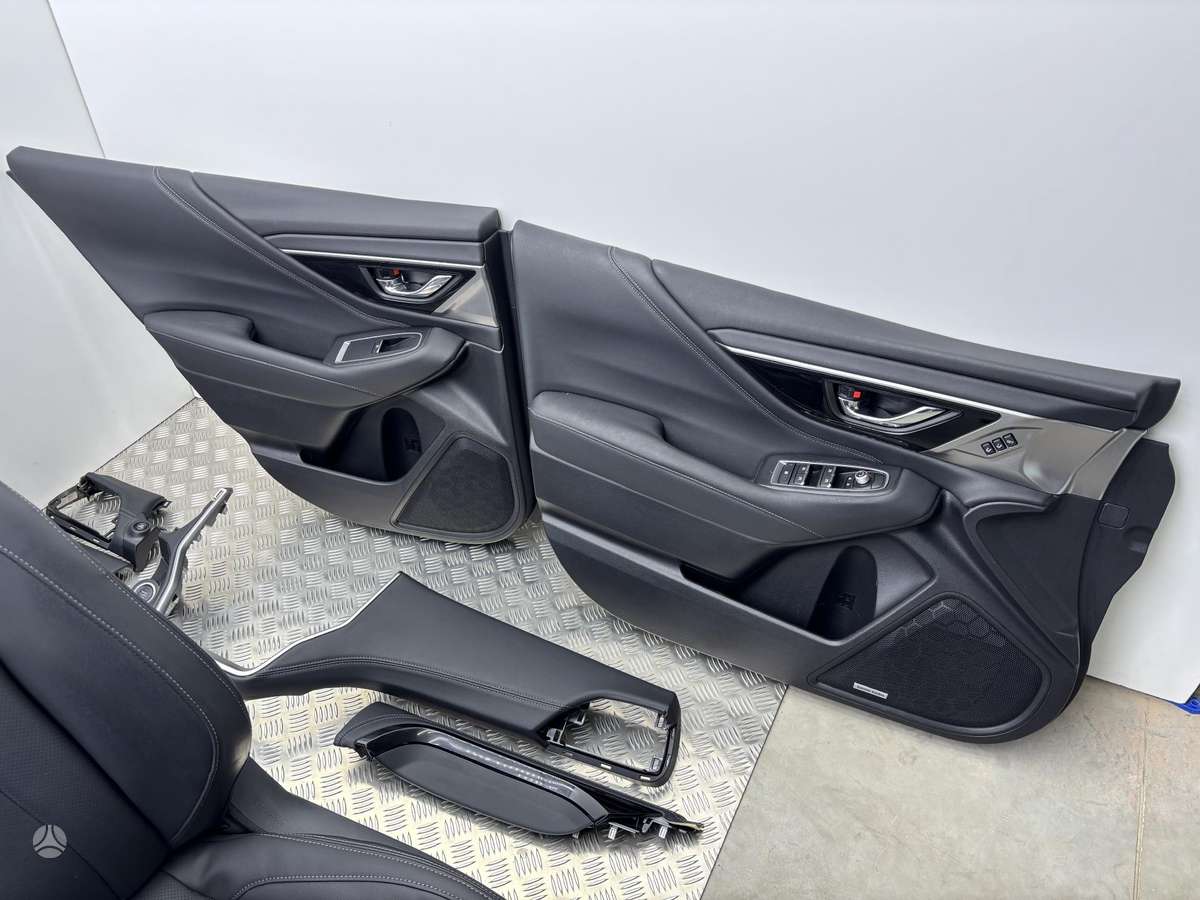 Subaru Legacy interior parts