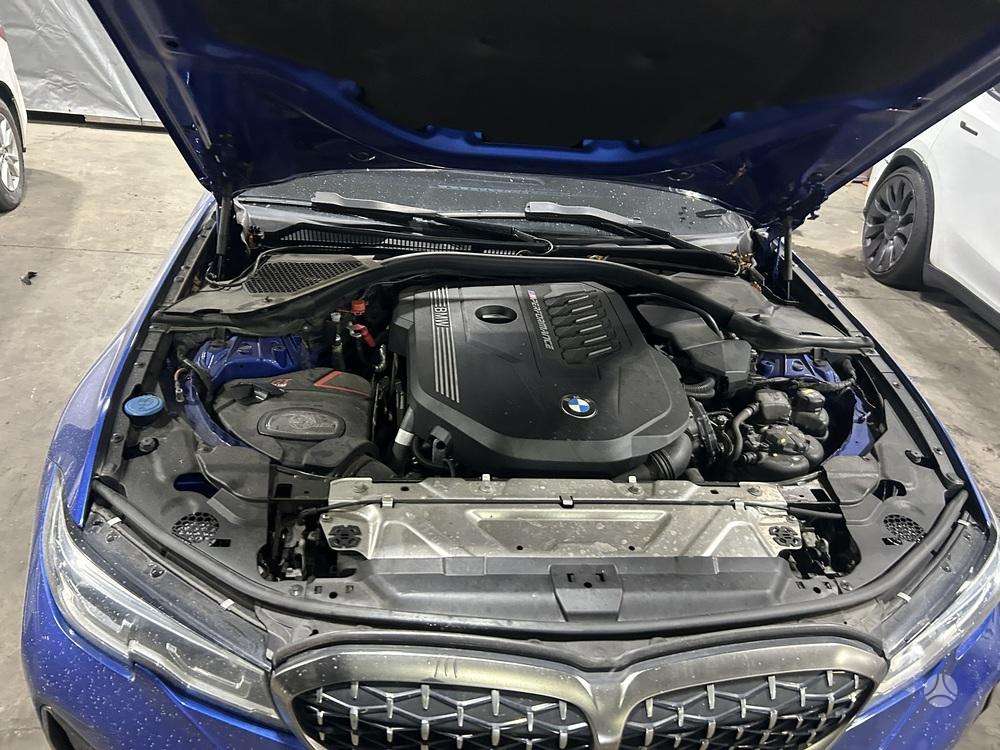 BMW M340i dalimis. M340i usa