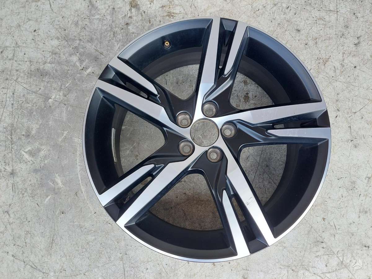 Volvo XC40, 32327353, Cen17401