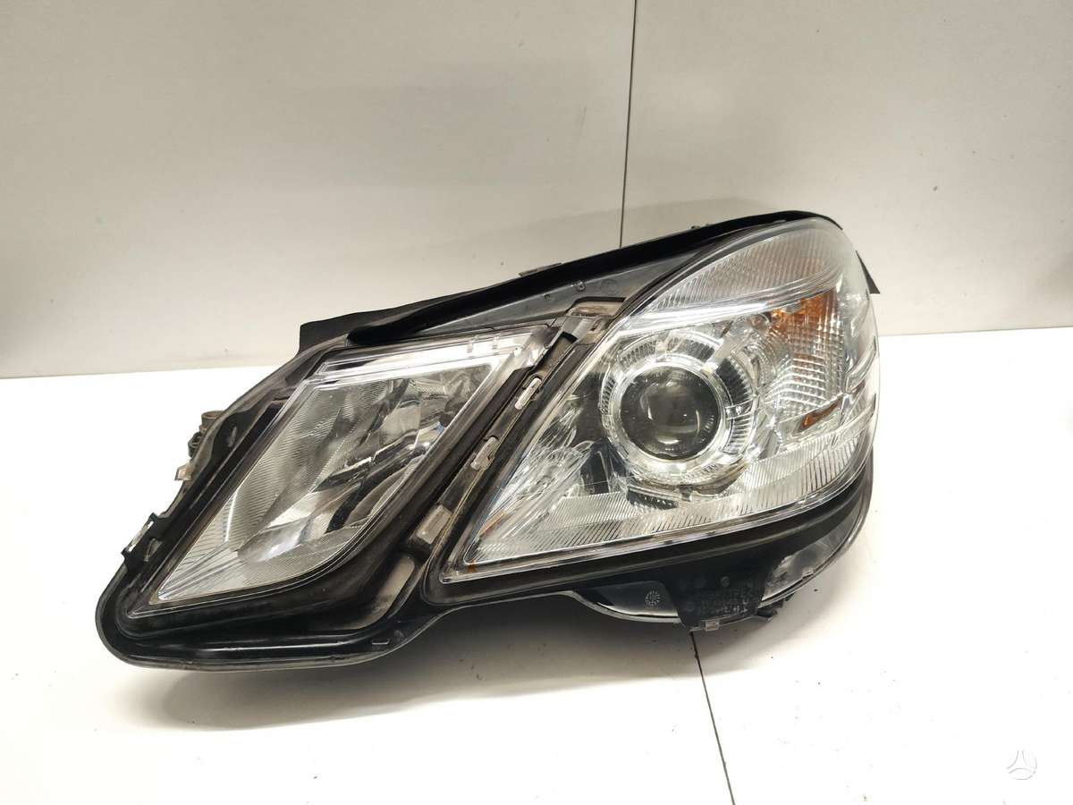 Mercedes-Benz E klasė, A2128208161