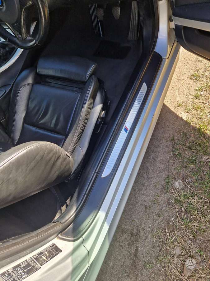 BMW 320 Dalimis