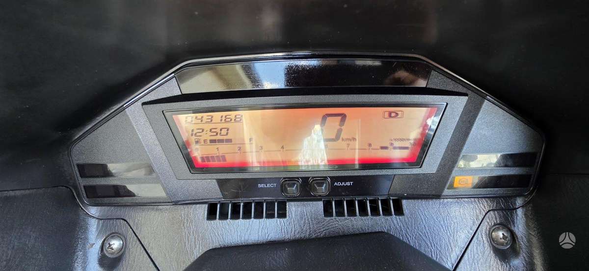 Suzuki Burgman 650cc, scooters / mopeds
