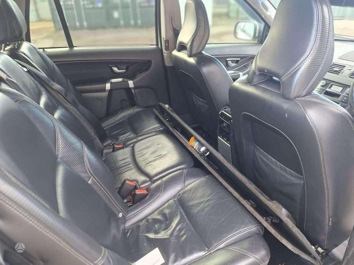Volvo XC90 D5244t18 spalva 614