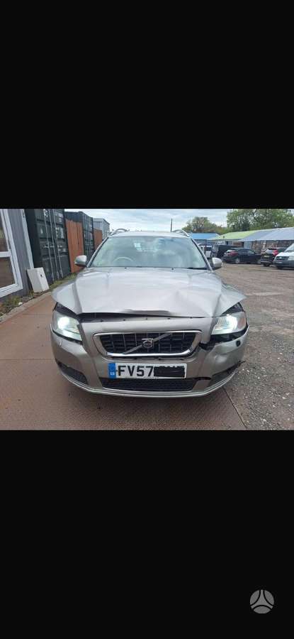 Volvo V70 D5244t4 spalva 484