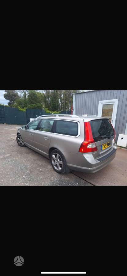 Volvo V70 D5244t4 spalva 484