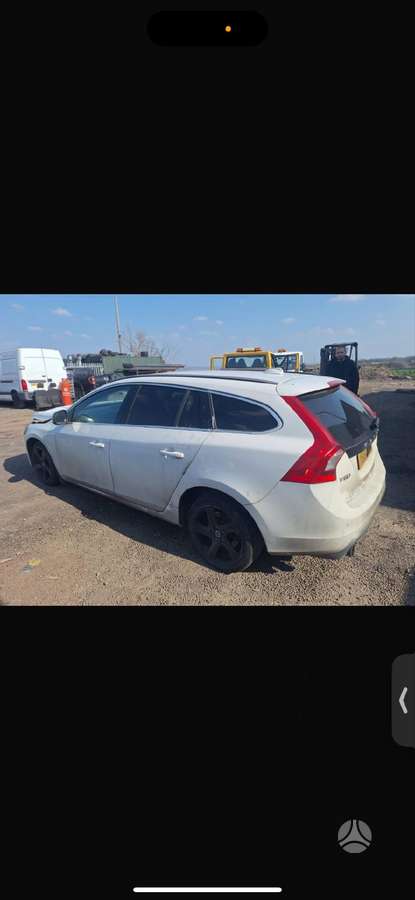 Volvo V60 D5204t3 spalva 604