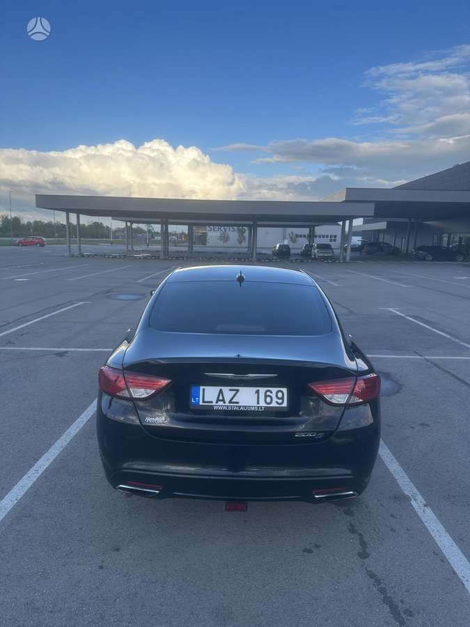 Chrysler 200, 2.4 l., Седан