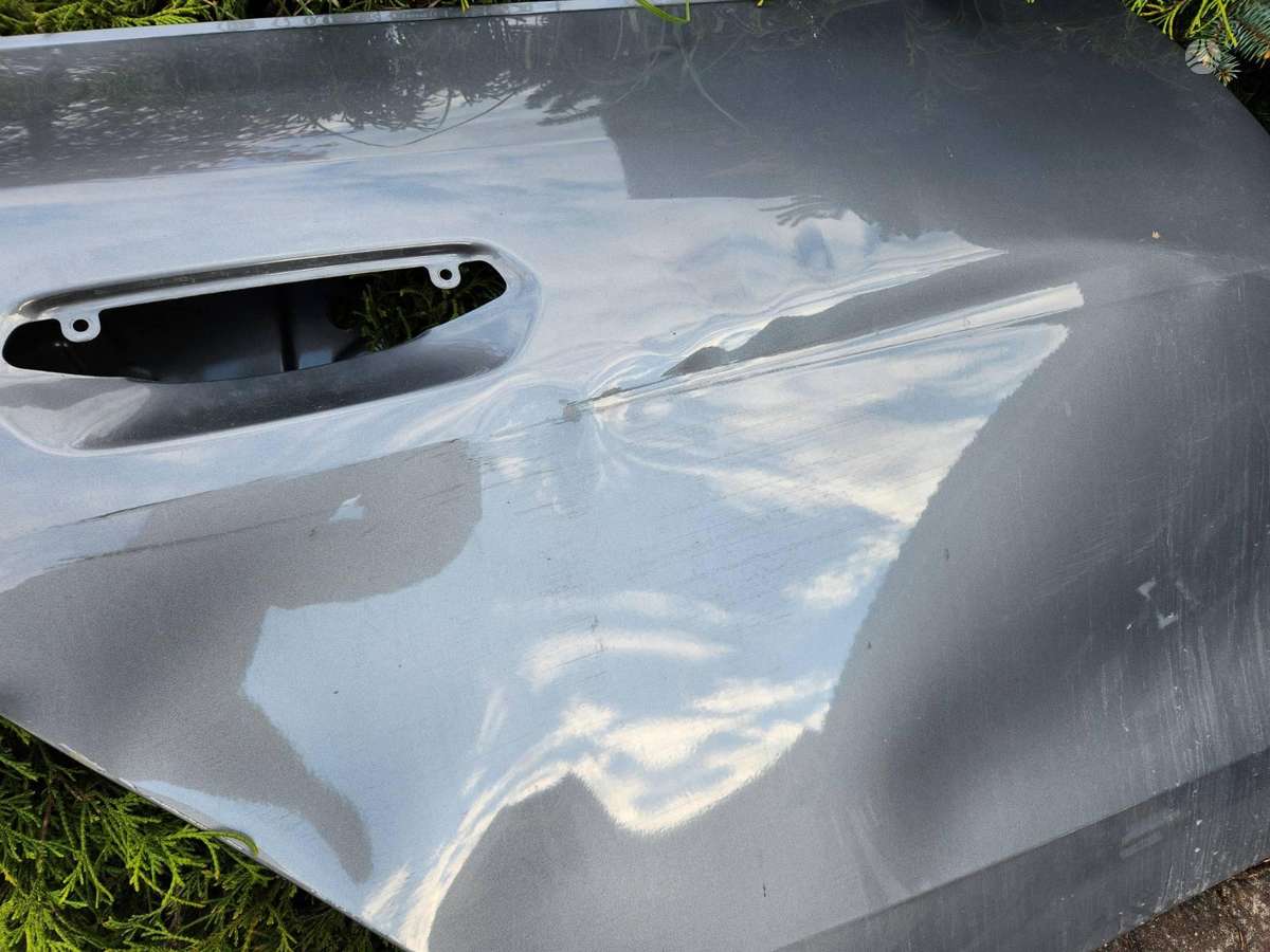 BMW i4 dangtis (priekinis, galinis), durys