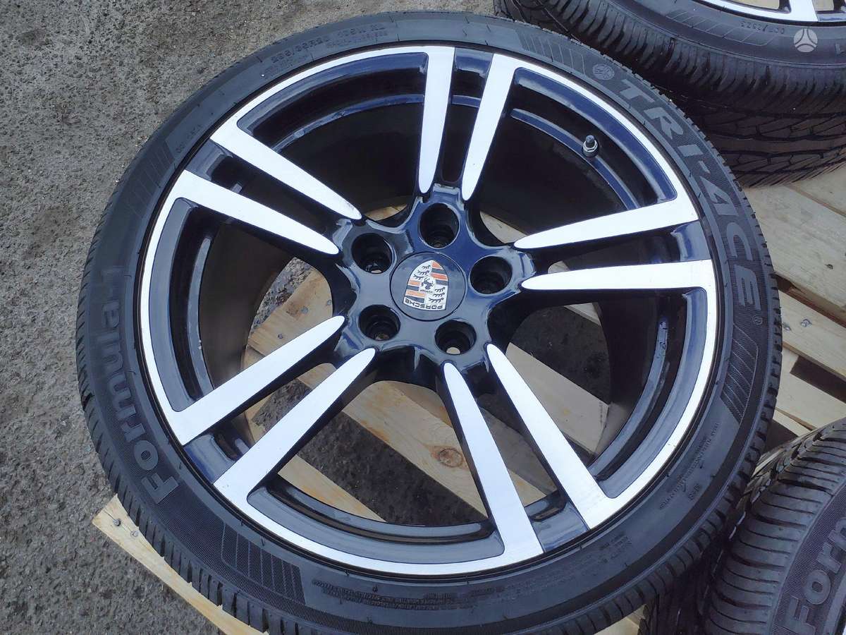Porsche Panamera, light alloy, R20