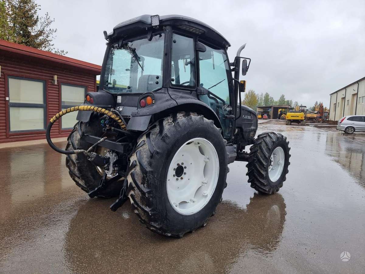 LS Mtron Plus 100, tractors