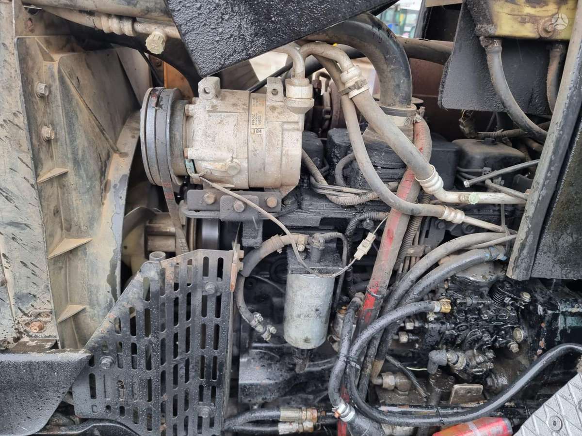 LS Mtron Plus 100, traktori