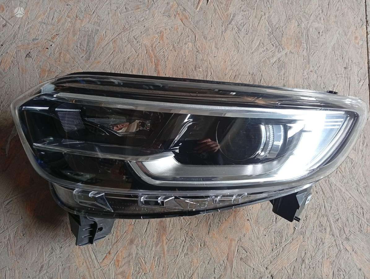 Renault Kadjar bumpers, lights