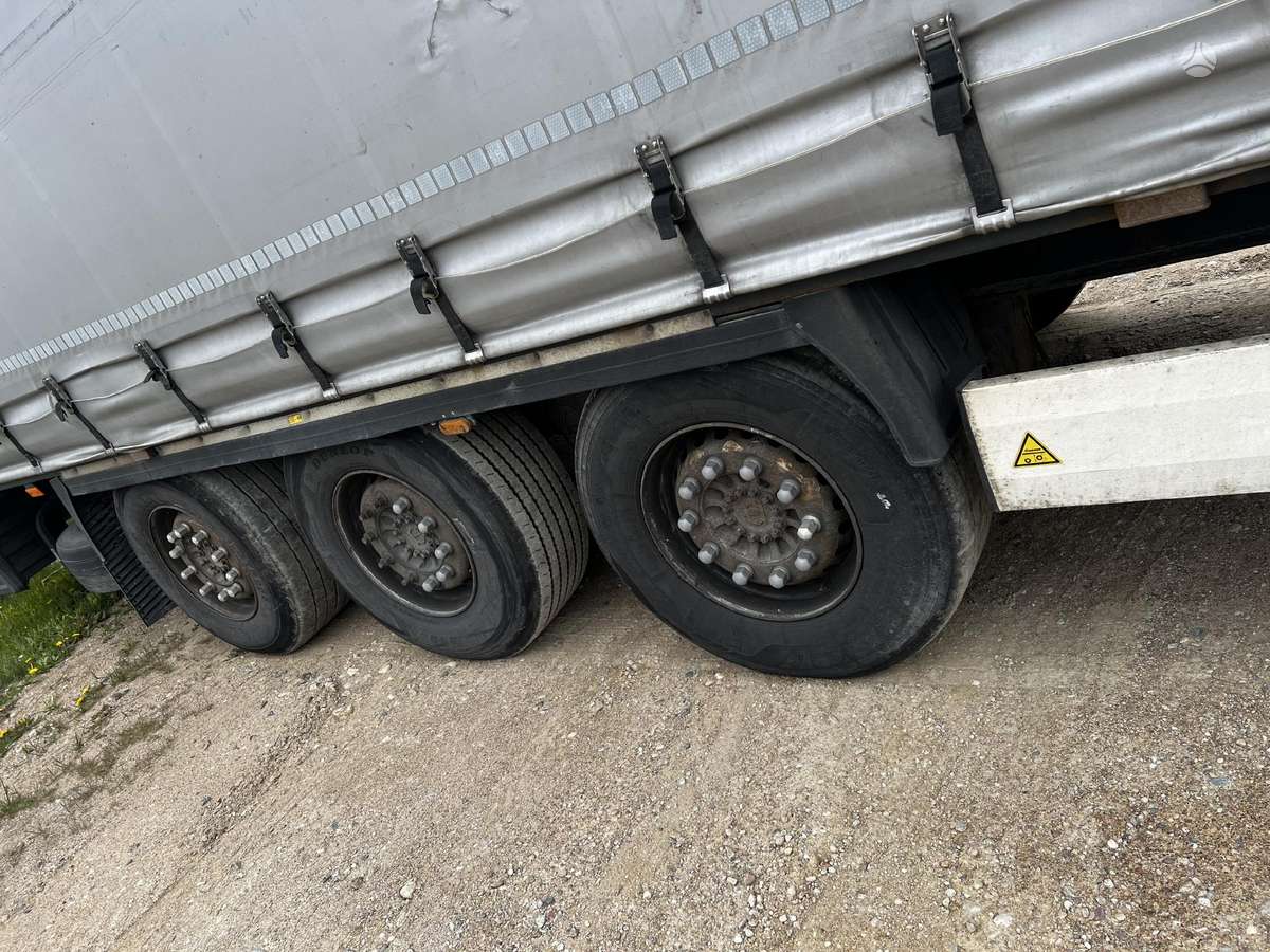 Krone SD, užuolaidinės / tentinės