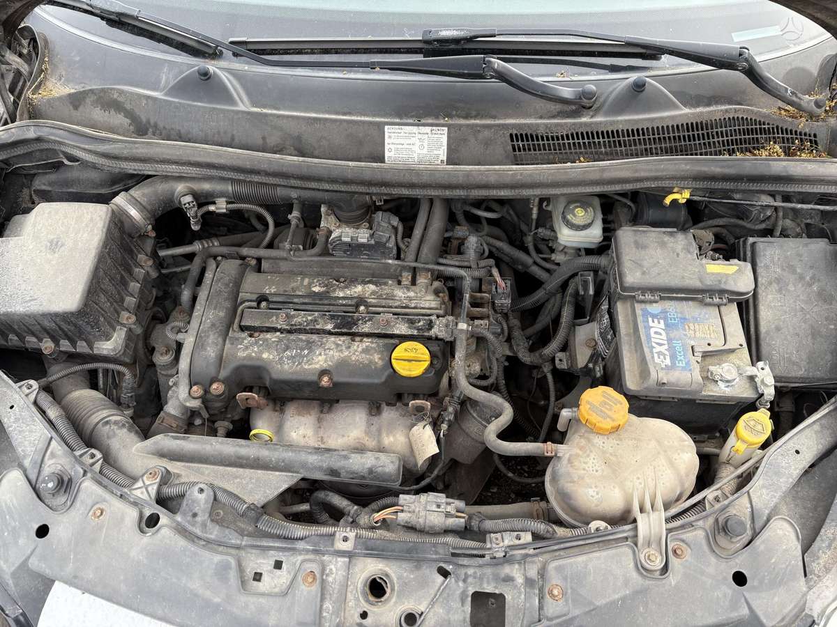 Opel Corsa 37068366700