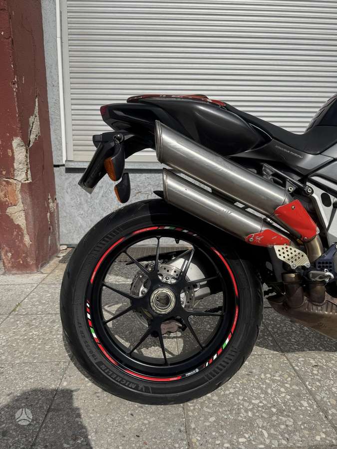 MV Agusta Brutale, street / classic