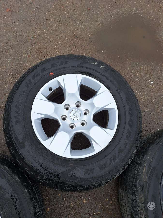 Dodge, vieglmetāla, R18
