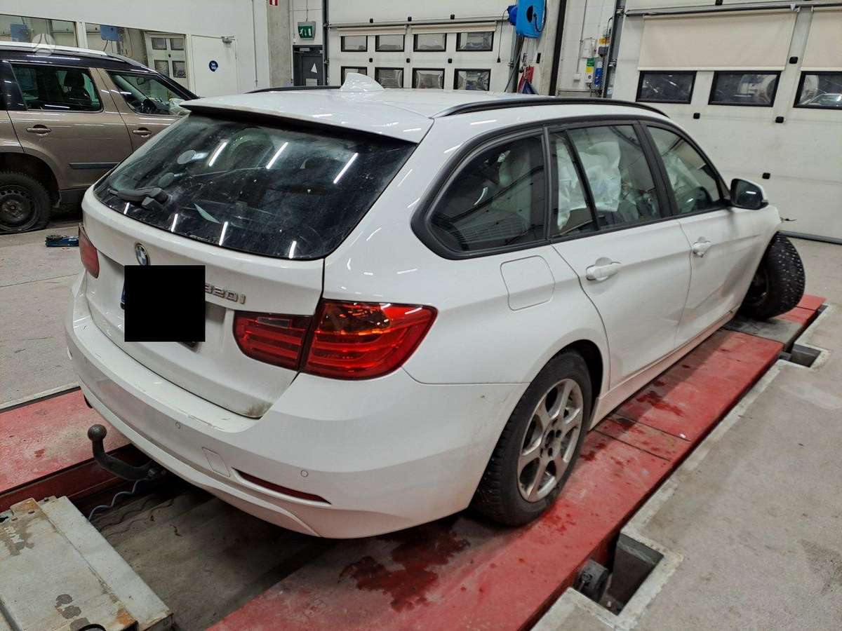 BMW 3 serija rezerves daļās