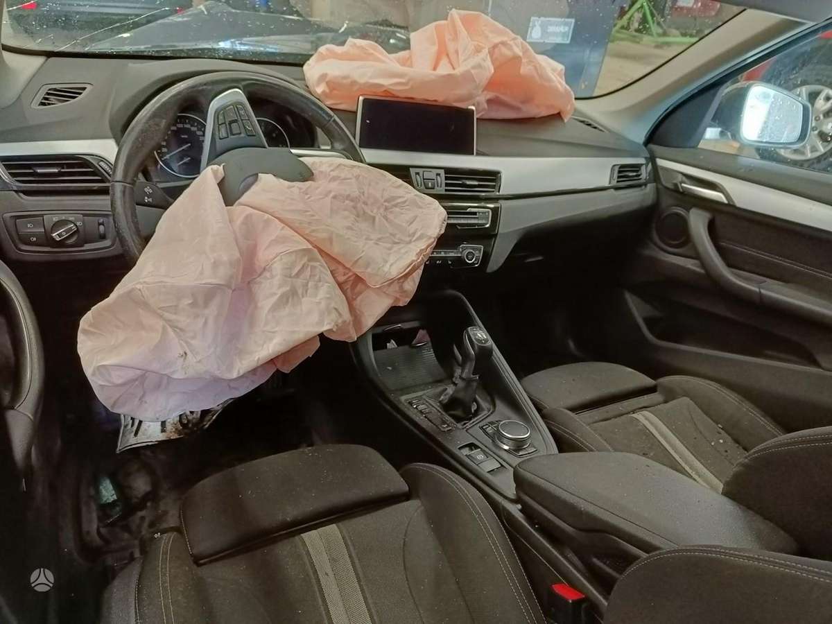 BMW X1 по частям