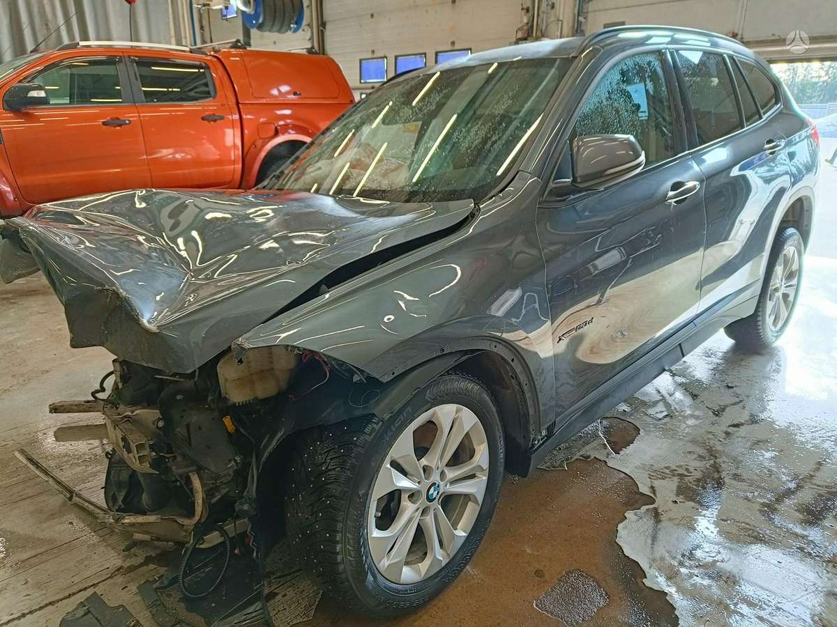 BMW X1 по частям