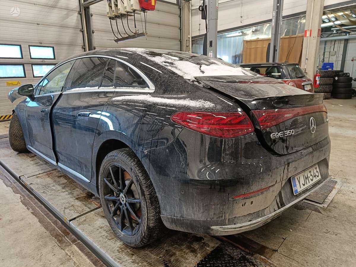 Mercedes-Benz EQE dalimis