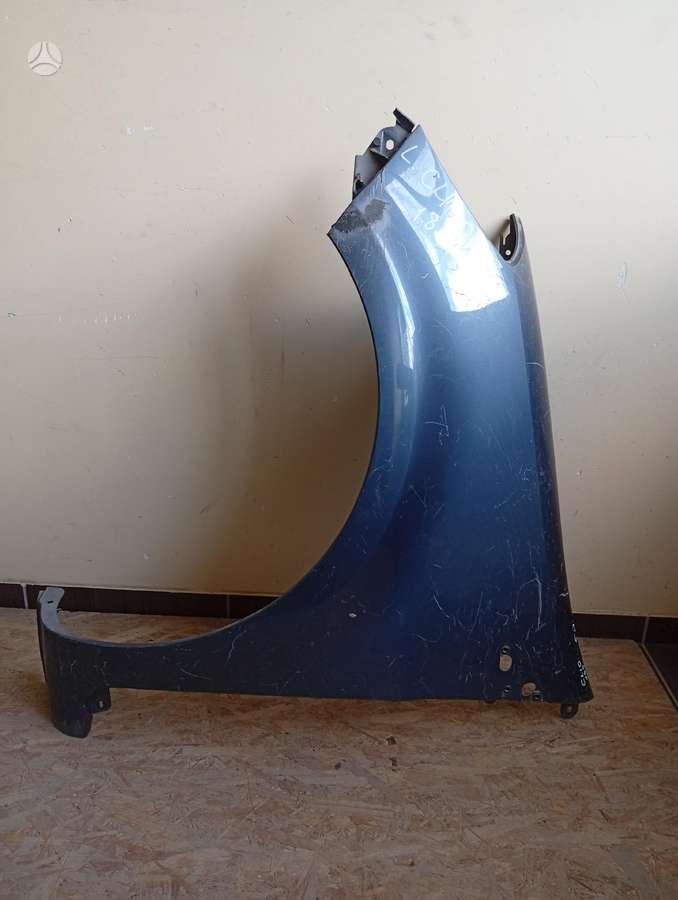 Renault Clio kėbulo dalys