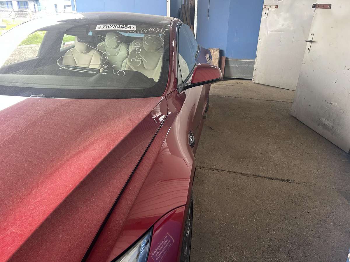 Tesla Model S Skendes baterija gera