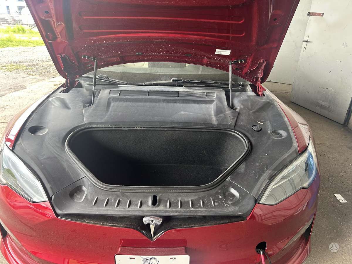 Tesla Model S Skendes baterija gera
