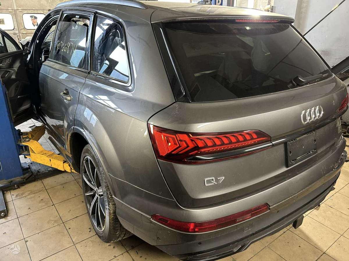 Audi Q7 rezerves daļās