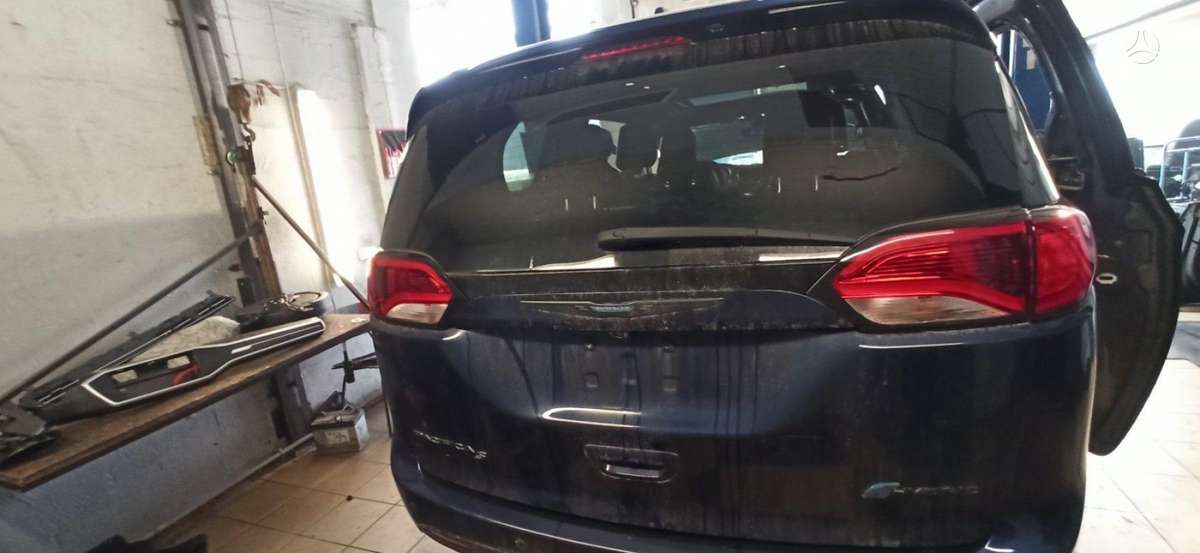 Chrysler Pacifica for parts