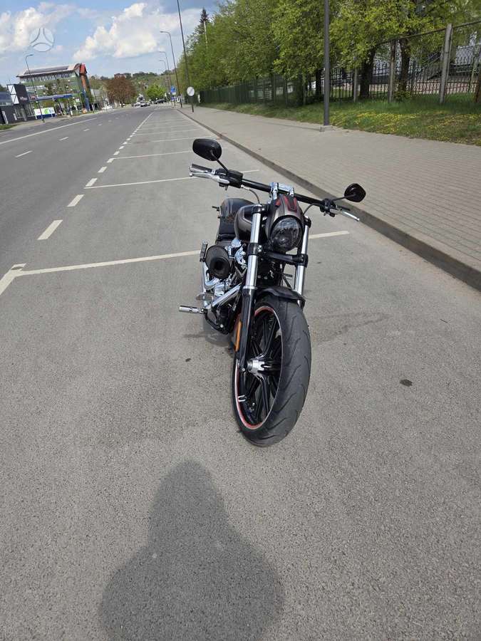 Harley-Davidson BREAKOUT 1868cc, choppers