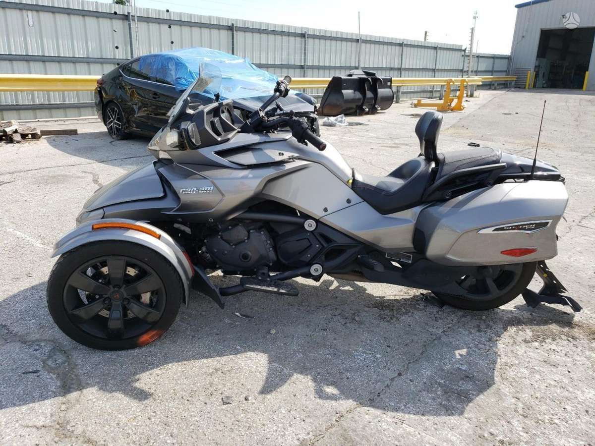 Can-Am Spyder, trikes