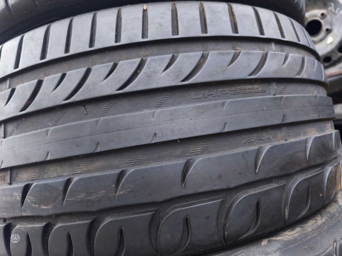 Orium UHP, vasarinės 255/45 R18