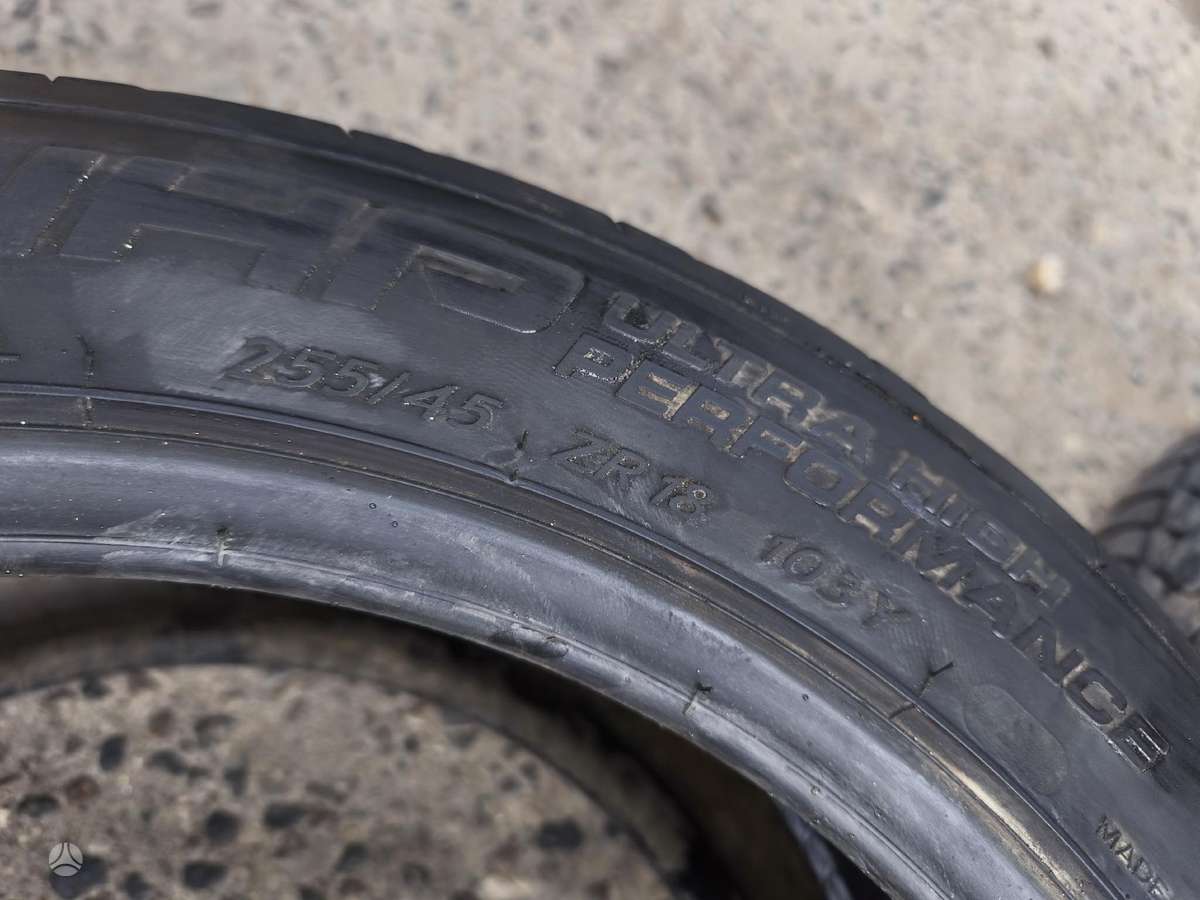 Orium UHP, vasaras 255/45 R18